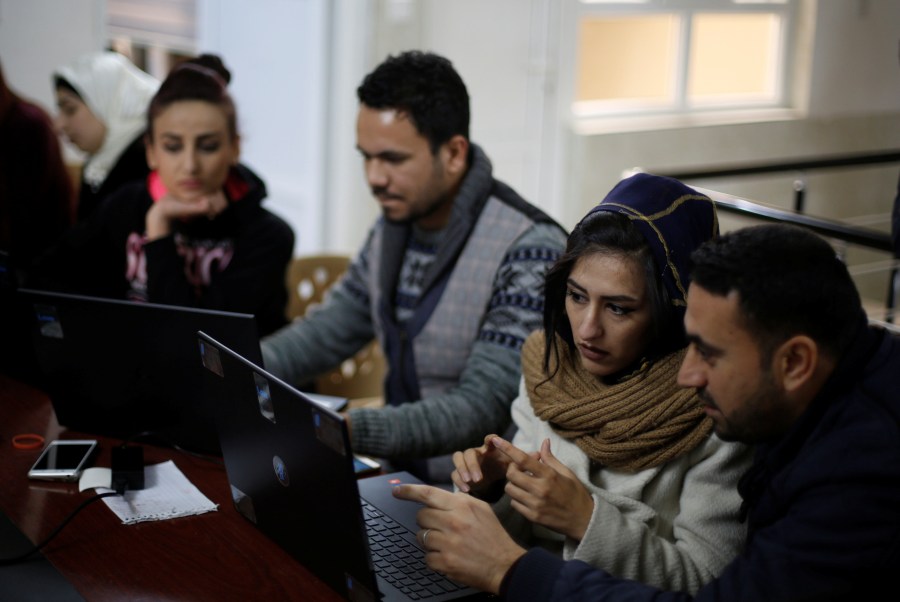 VfxbrL4CWn_E1QtfeWUrAAmAy1UJbGrnV2w9t2olr7Y